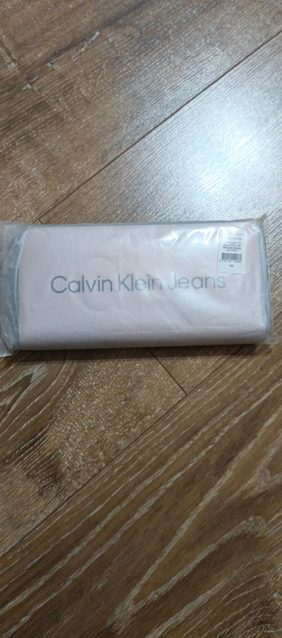CALVIN KLEIN Sculpted Zıp Around Mono Cüzdan